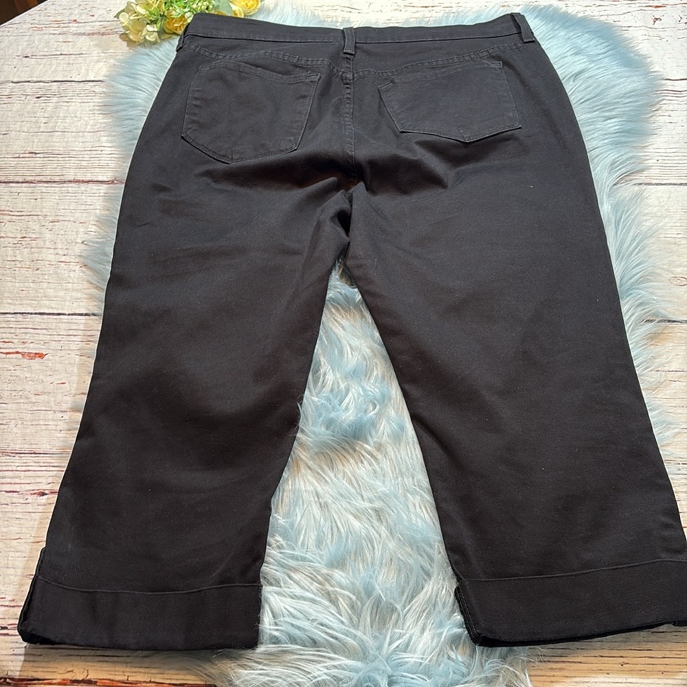 NYDJ Not Your Daughters Jeans Black Crop Cuffed Lift Tuck Pants sz 12 - Picture 9 of 9